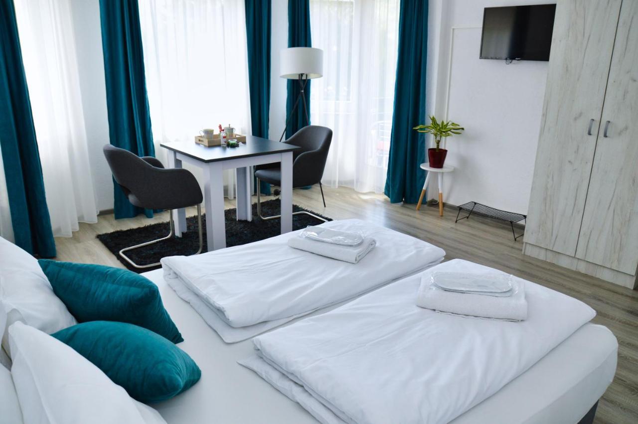 Guesthouse Marivo ヤイツェ エクステリア 写真