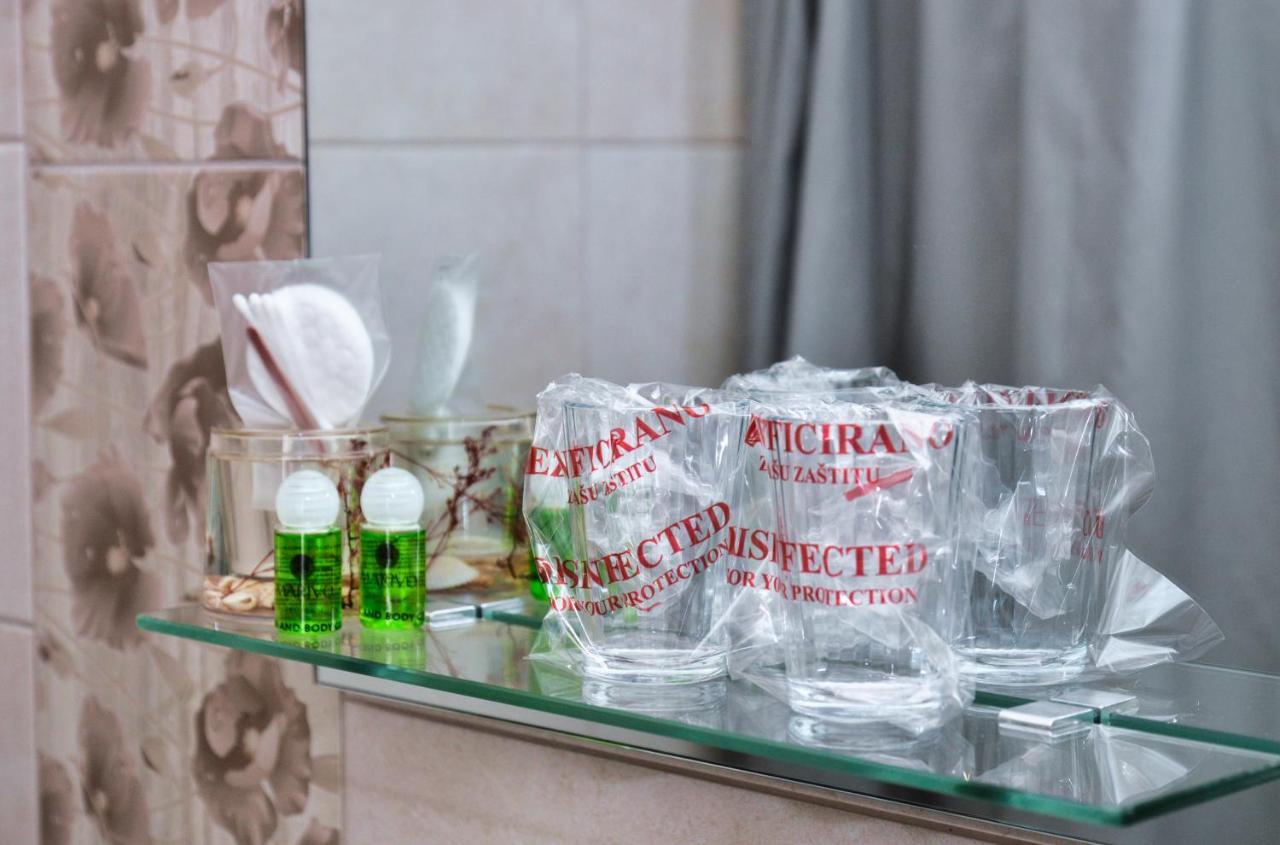 Guesthouse Marivo ヤイツェ エクステリア 写真