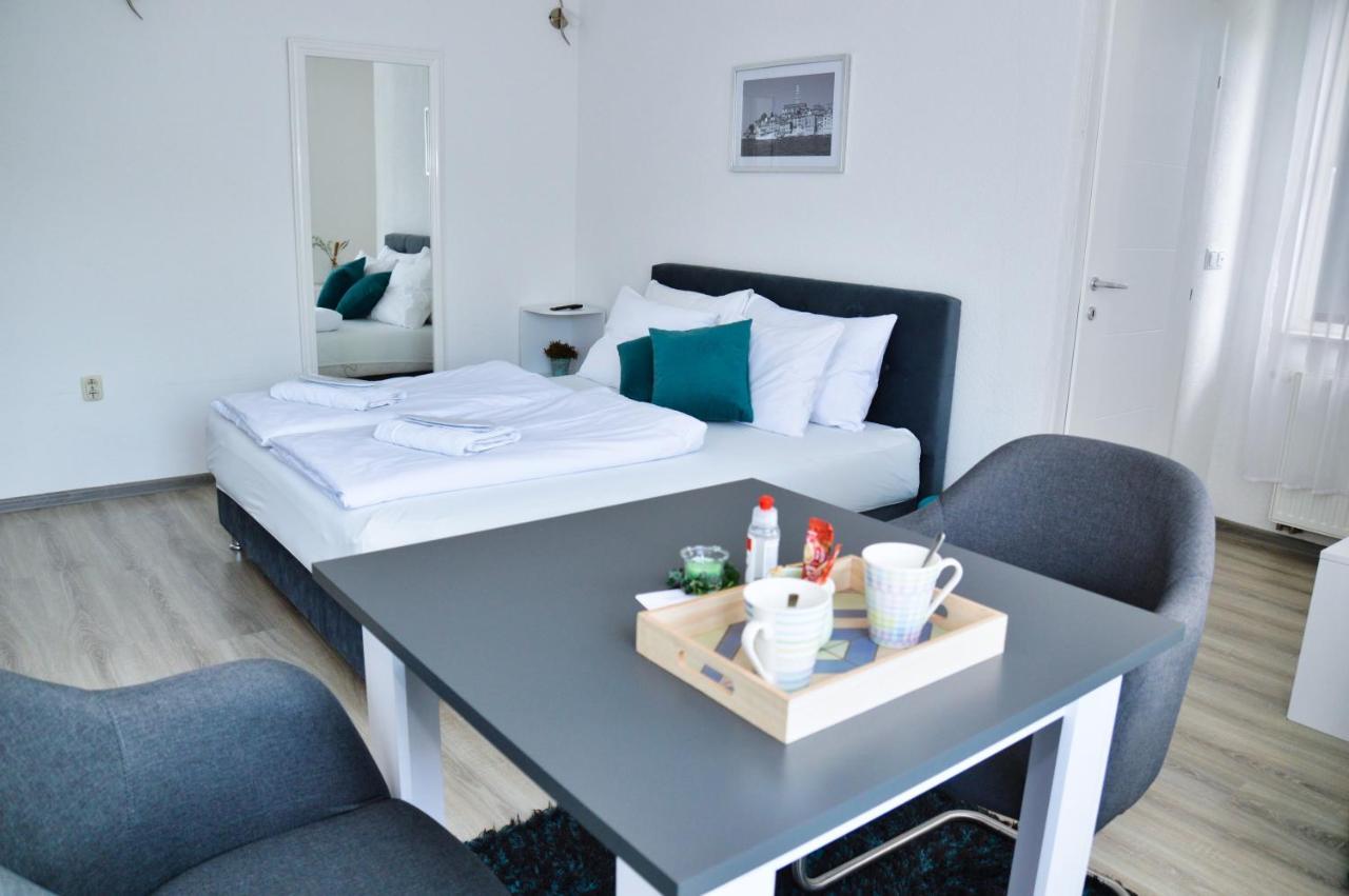 Guesthouse Marivo ヤイツェ エクステリア 写真