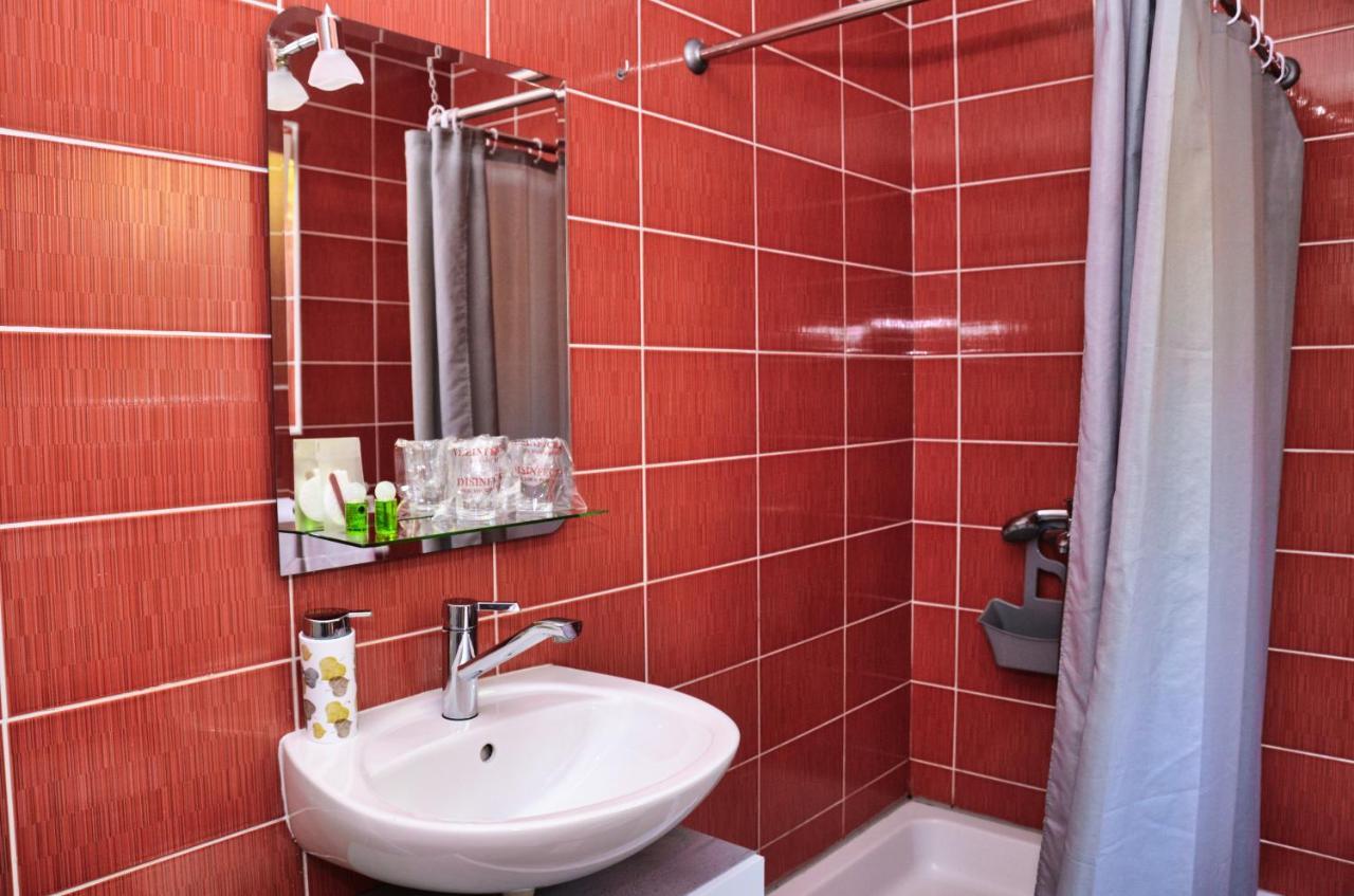 Guesthouse Marivo ヤイツェ エクステリア 写真